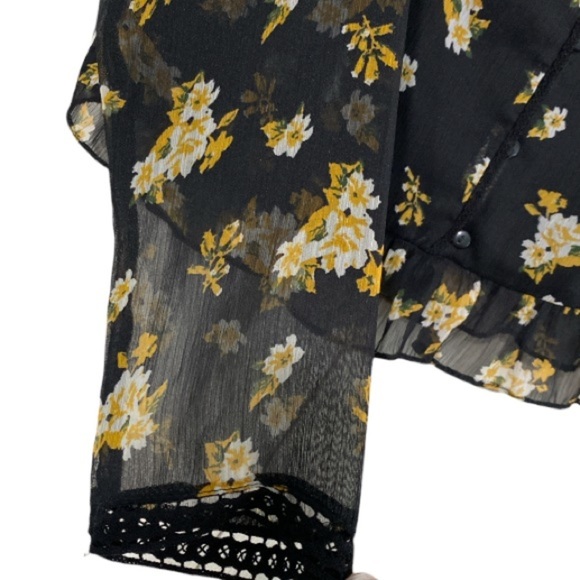 Zara floral button up ruffle hem sheer top s - Picture 3 of 7